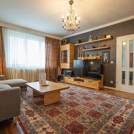 Apartment With A Balcony - 15 Min To City Center Vienna Exterior photo